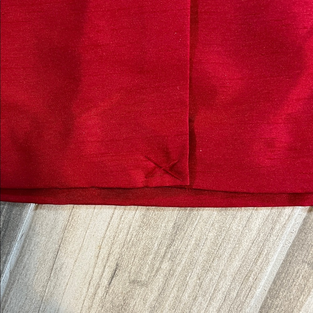 Women's Scarlet Suit - Picture 6 of 7